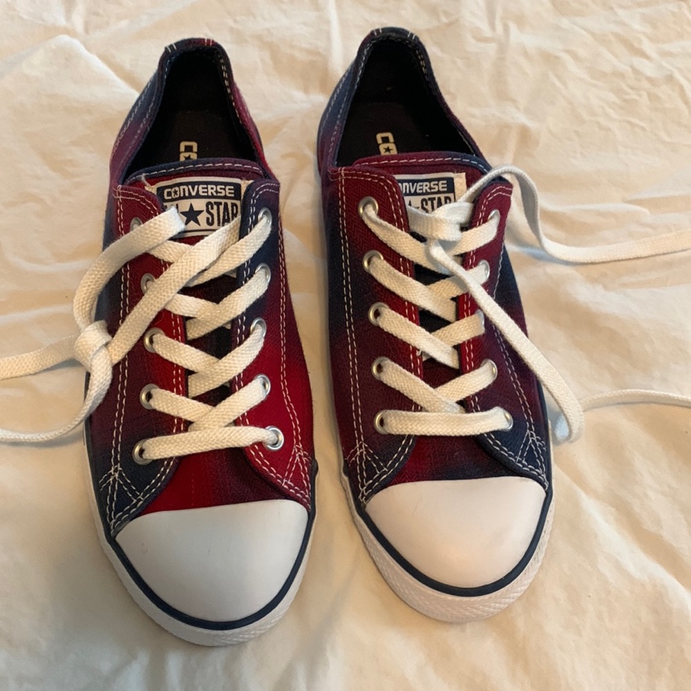 New Womens Converse All-Star sneakers sz 8
